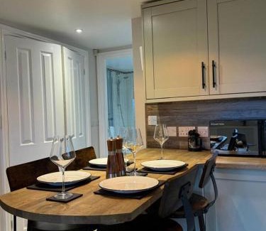 Enstone Apartment | Cosy Hideaway 7 min from Soho farmhouse