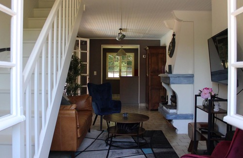Dun-les-Places House | Cosy holiday home with garden