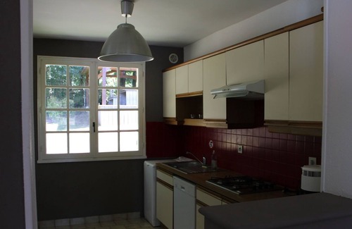 Dun-les-Places House | Cosy holiday home with garden