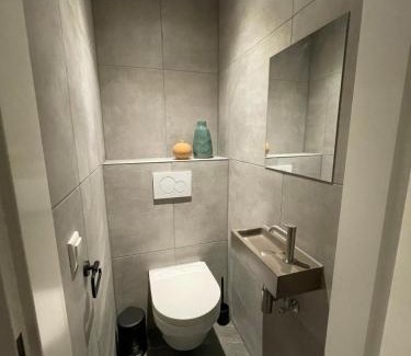 Colmont House | Cosy Holliday Home for 3 persons