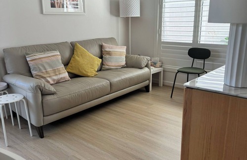 Melbourne House | Cosy Home in Berwick