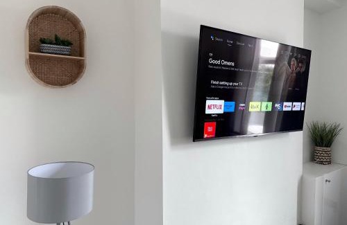 Openshaw Apartment | Cosy Home in Manchester