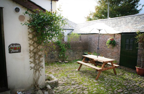 Churston Ferrers Cottage | Cosy & homely cottage 1m from Brixham-Tucked away from the hustle and bustle .