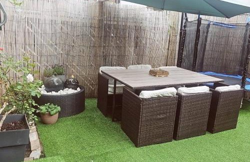 Surrey Docks Villa | Cosy house close to London Bridge