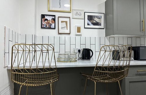 Newham Apartment | Cosy Luxury apartment in the heart of London