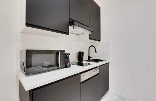 Quartier de la Folie-Mericourt Apartment | Cosy modern flat - 1BR- 4P- Oberkampf