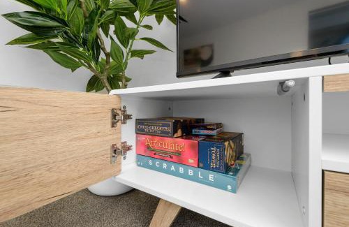 Linwood Apartment | Cosy Oasis Close To CBD