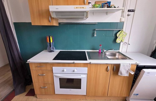 Douai Apartment | Cosy Place d'Armes on 3rd floor