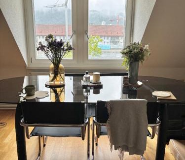Sihlfeld House | Cosy room in attic flat in the center of Zurich