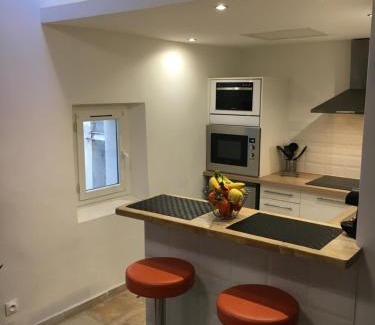 Old Town Apartment | Cosy Studio Cours Lafayette "Clim, WIFI Gratuit"