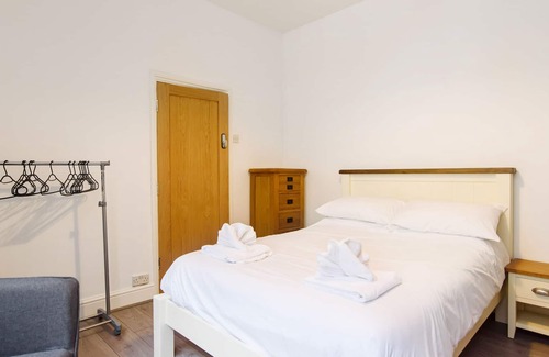 Newport Apartment | Cosy Studio Flat