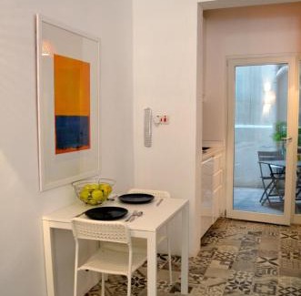 Floriana House | Cosy Studio Maisonette, 8min Walk to Valletta
