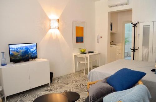 Floriana House | Cosy Studio Maisonette, 8min Walk to Valletta