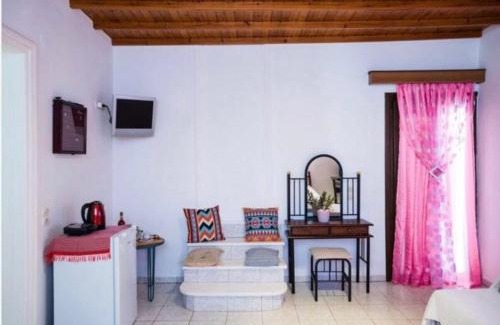 Plintri House | Cosy studio near super paradise
