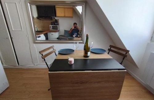 Batignolles Apartment | Cosy Studio village of Batignolles