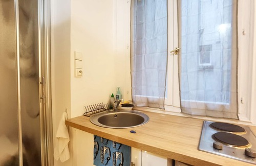 Saint-Germain-l'Auxerrois Apartment | Cosy studio with Lift 300m to Musee du Louvre