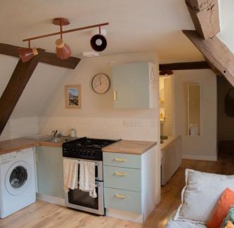Bridgnorth Apartment | Cosy Town Loft by Shropshire Abodes