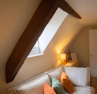 Bridgnorth Apartment | Cosy Town Loft by Shropshire Abodes