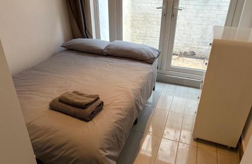 Tollington Apartment | Cosy two bed Flat