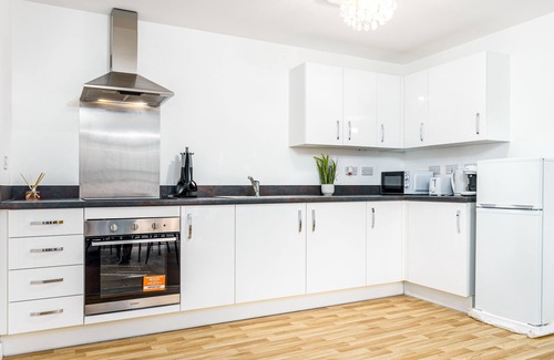 Belluton Apartment | Cosy Two bedroom Apartment with Balcony