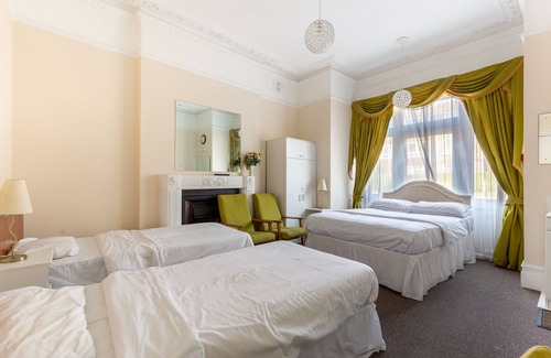 Fairfield House | Cosy Victorian Building, close to city centre and amazing public transport links