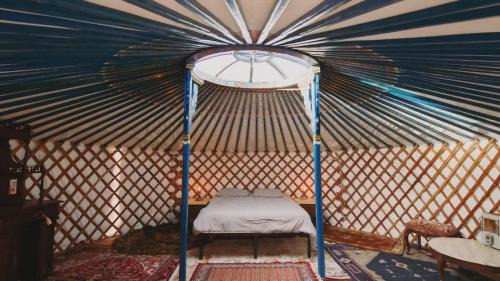 Dunlap House | Cosy yurt at a nature retreat