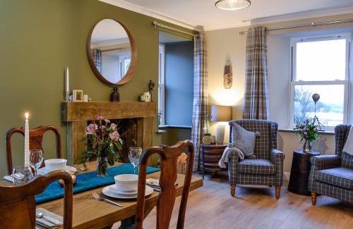 Alyth House | Cotlea East Cottage