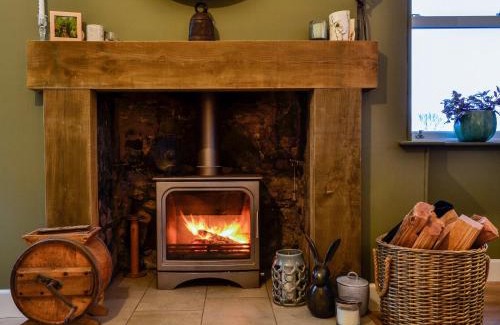 Alyth House | Cotlea East Cottage