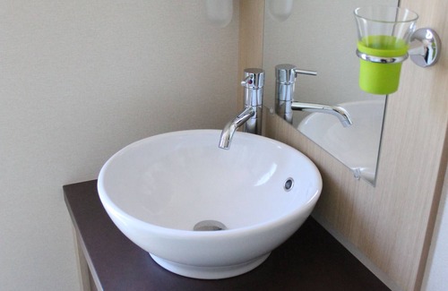 Saint-Privat-de-Champclos Cottage | Cottage comfort in a residential area ***** P06