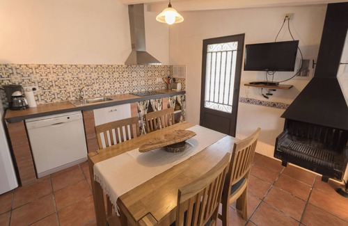 Llampaies Cottage | Cottage El Graner, 2 bedrooms, 4 people, Costa Brava 17 km, communal pool, bbc