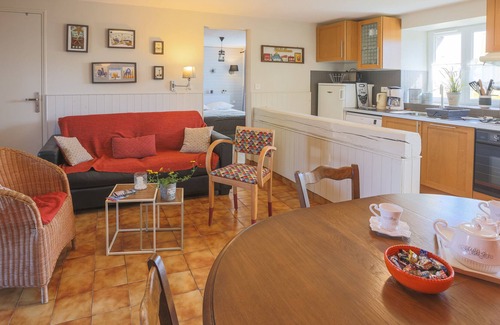 Cherrueix Cottage | cottage 3 to 5 people with swimming pool in the bay of mont st michel at 300 m from the sea