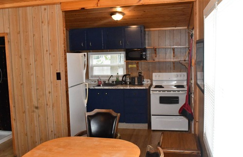 Sauble Beach Cottage | Cottage #6 - Sauble Beach Front