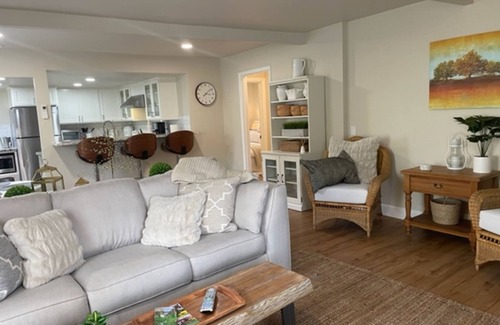 Jacksonville Cottage | Cottage A is a great getaway