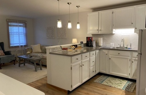 Lincolnville Apartment | Cottage Apartment by the Sea