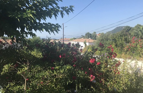 Afa House | Cottage at the foot of Mount Gozzi