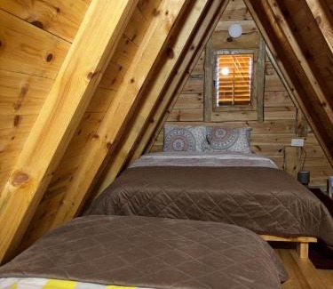 Njegovuđa Ski Chalet | Cottage Bumblebee