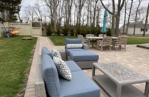 Southold Cottage | Cottage by Cedar Beach