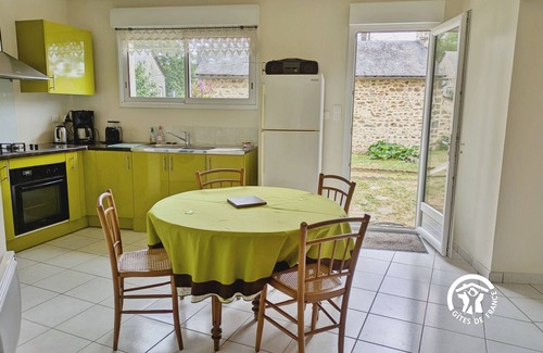 Alexain Cottage | Cottage in Alexain near the lock, pets allowed, parking, max 6 ppl