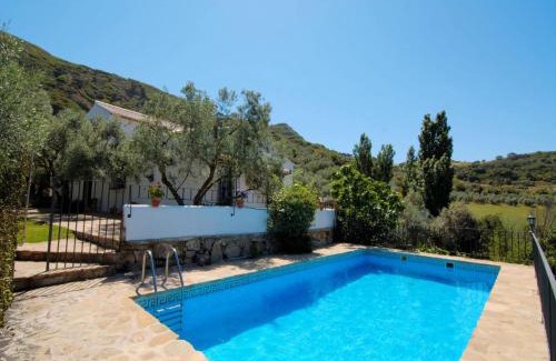Antequera House | Cottage in Antequera with Pool near El Torcal
