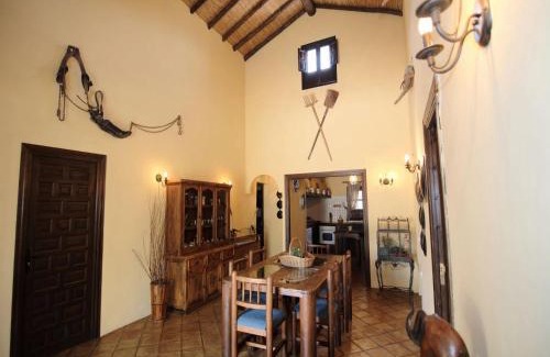 Antequera House | Cottage in Antequera with Pool near El Torcal