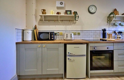 Hemingby Cottage | Cottage in Hemingby with Countryside Views