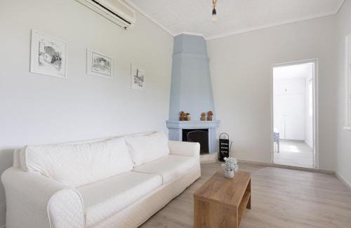 Ipsos House | Cottage in the Nature by Konnect, Agios Markos Ipsos
