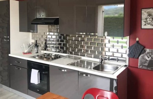 Entrechaux Cottage | Cottage 'La Licorne' with Mountain View, Wi-Fi and Air Conditioning