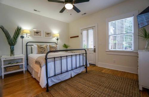 The Point House | Cottage On Carteret in the Heart of Downtown Beaufort