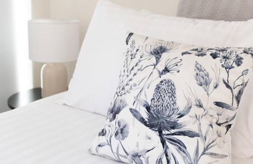 Launceston CBD Apartment | Cottage on King