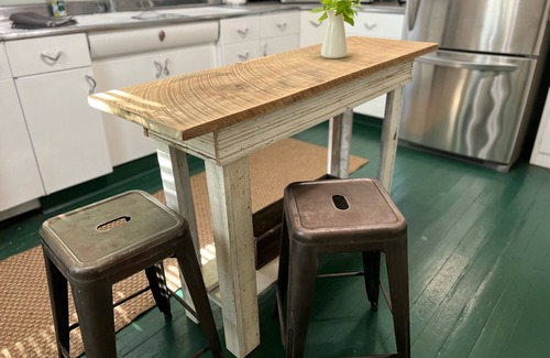 Bloomington Cottage | Cottage on Kirkwood: Walk to Lotus Fest Special