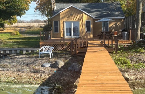 Town of Varick Cottage | Cottage on Seneca Lake with Private Dock
