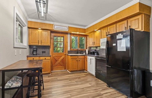 Mayfield House | Cottage on South Torch Lake | SandBar | Waterfront