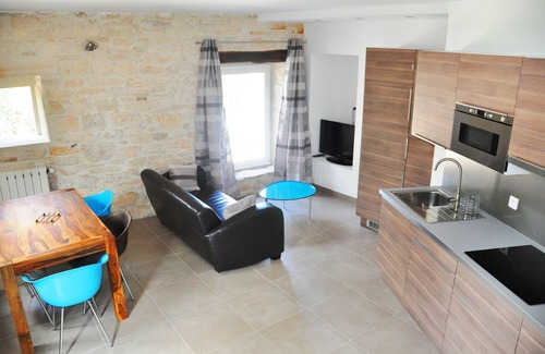 Saint-Privat-de-Champclos Apartment | Cottage rental in Barjac, between Ardèche & Provence-Swimming pool in the heart of the vineyards