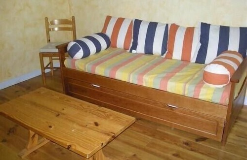 Escoutoux House | Cottage rental in the village Three stars